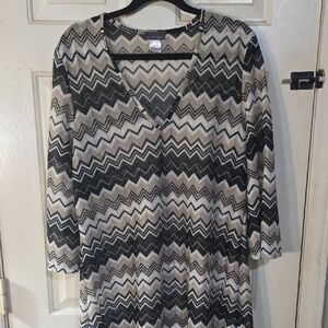 Jordan Taylor Black and Cream Chevron Dress